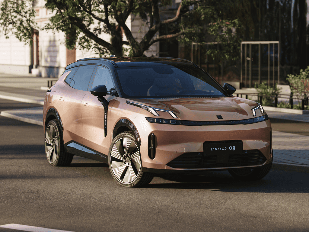 Bagagerumsmåtte til Lynk & Co 08 2025