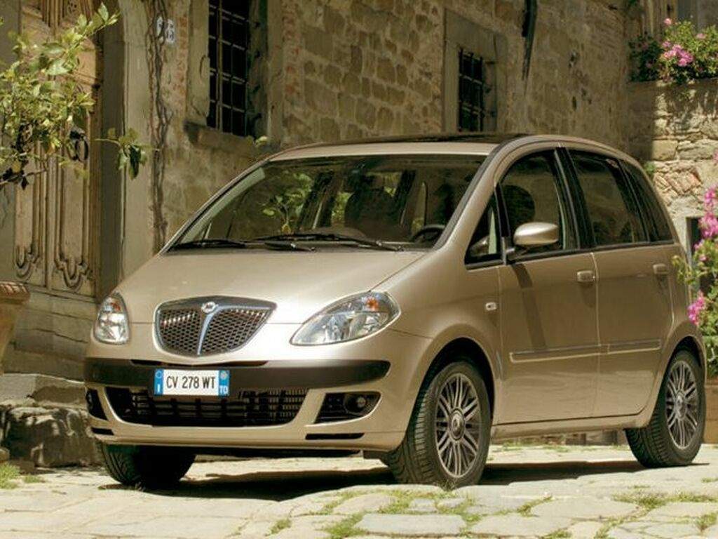 Bagagerumsmåtte til Lancia Musa 2004 - 2012