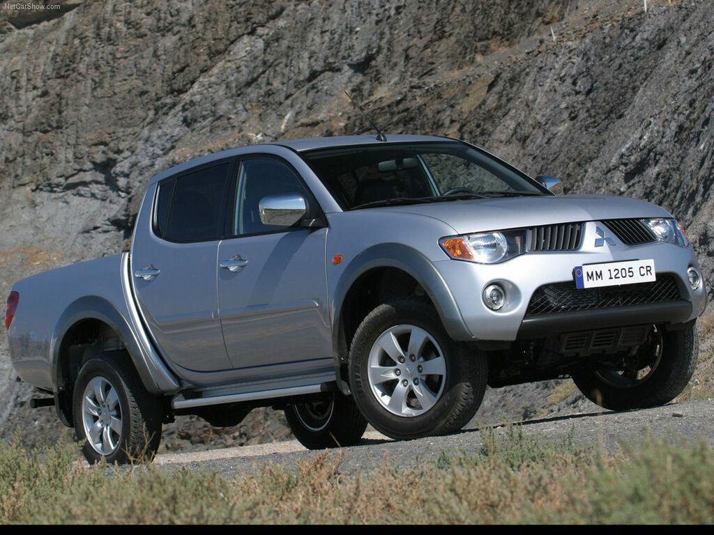Bilmåtter til Mitsubishi L200 2006 - 2015