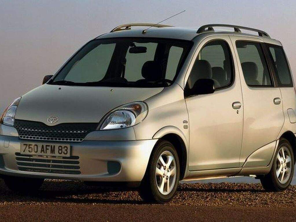 Bilmåtter til Toyota Yaris Verso 1999 - 2005