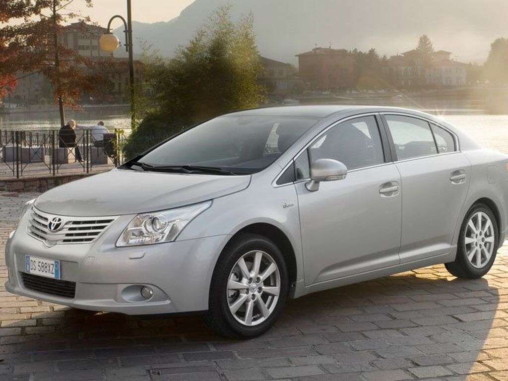 Bagagerumsmåtte til Toyota Avensis 2009 - 2012