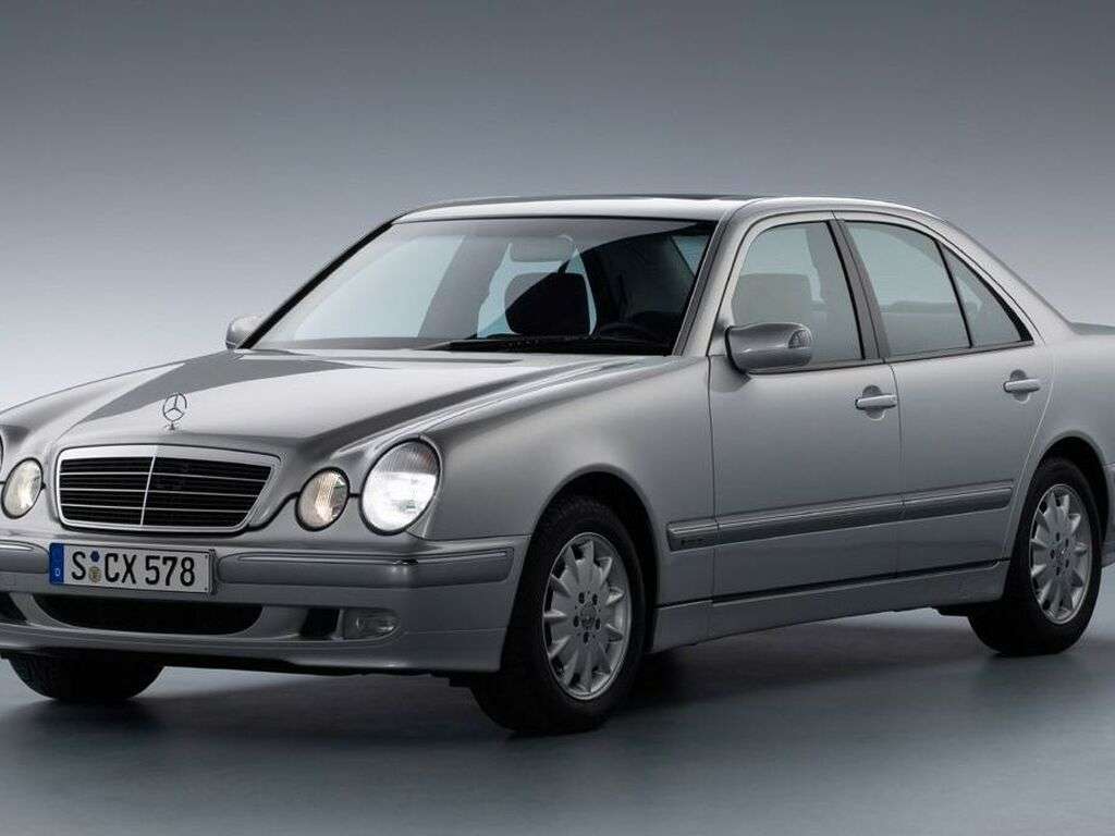 Bilmåtter til Mercedes E-Klasse W210/S210 1995 - 2002