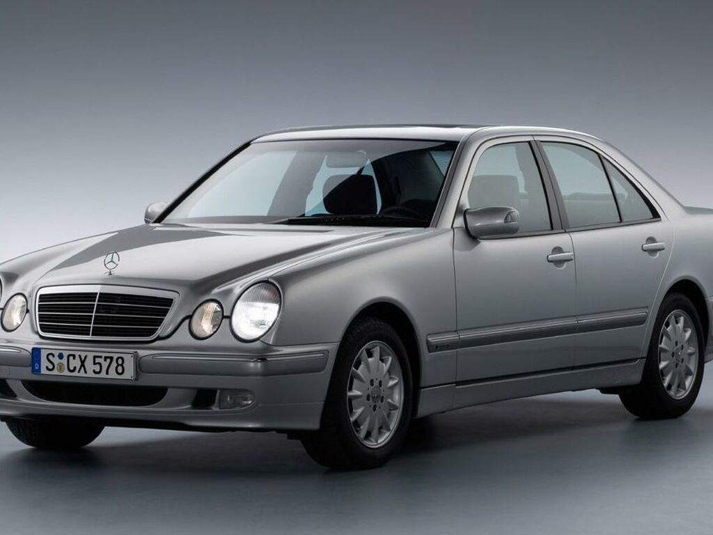 Bilmåtter til Mercedes E-Klasse W210/S210 1995 - 2002