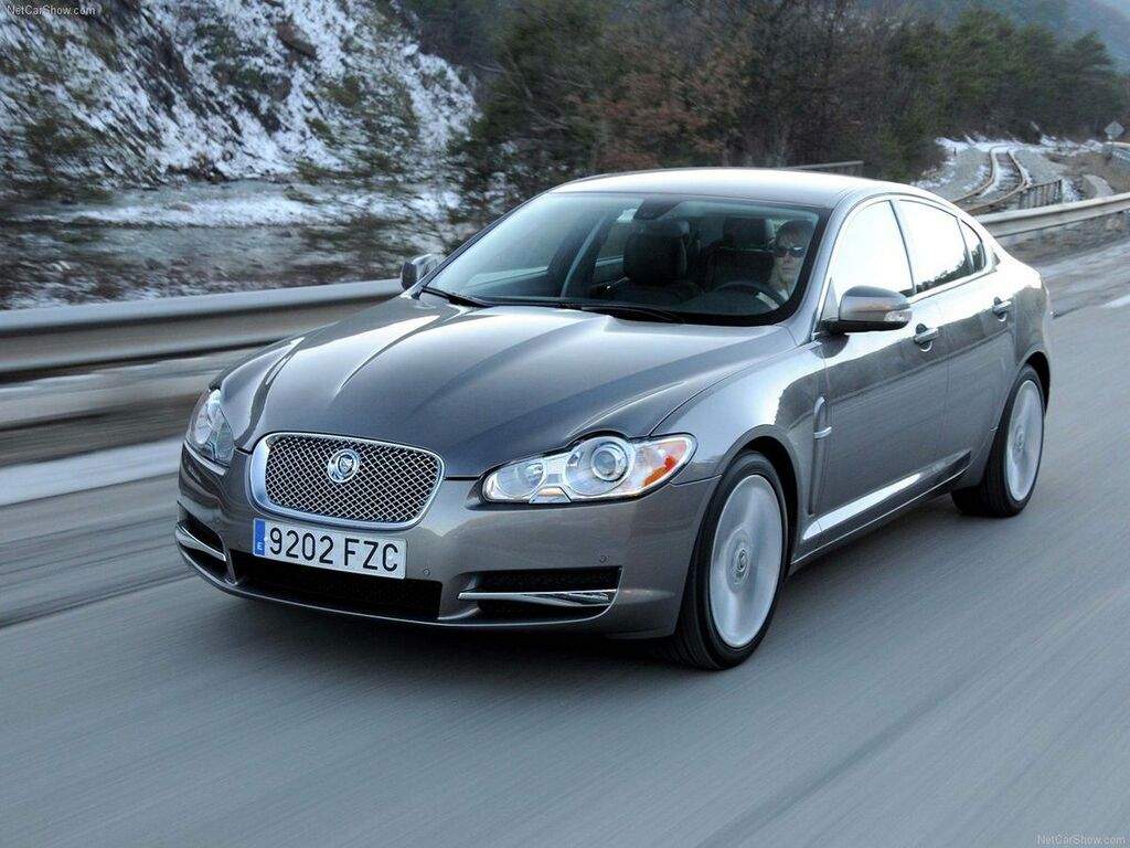 Bilmåtter til Jaguar XF 2008 - 2015